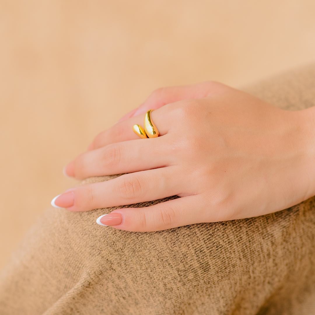 Nora  Ring 4