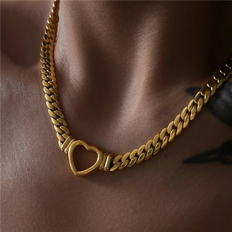 Valen Heart Choker 3