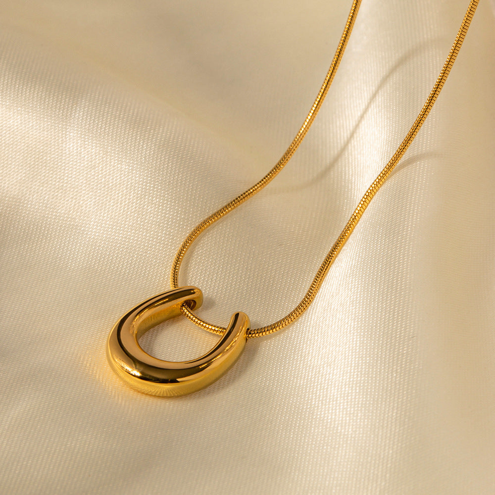 Ayla Gold Horseshoe Necklace