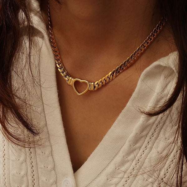 Valen Heart Choker 2